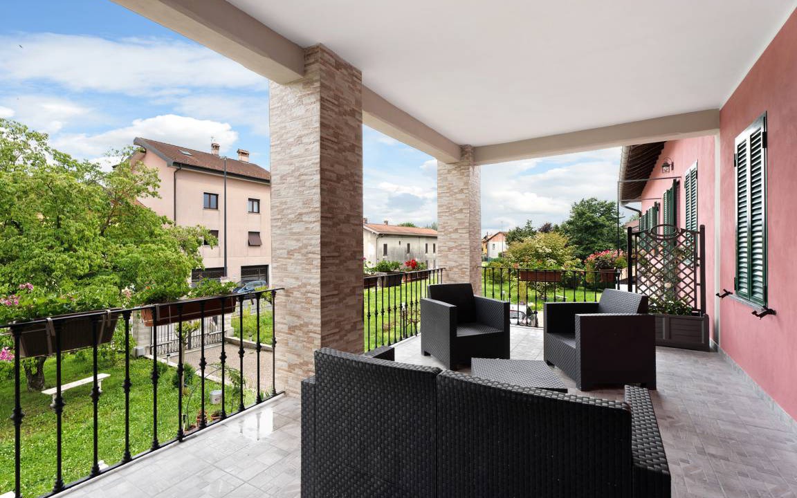 Photo of Patio Balcony in Brebbia
