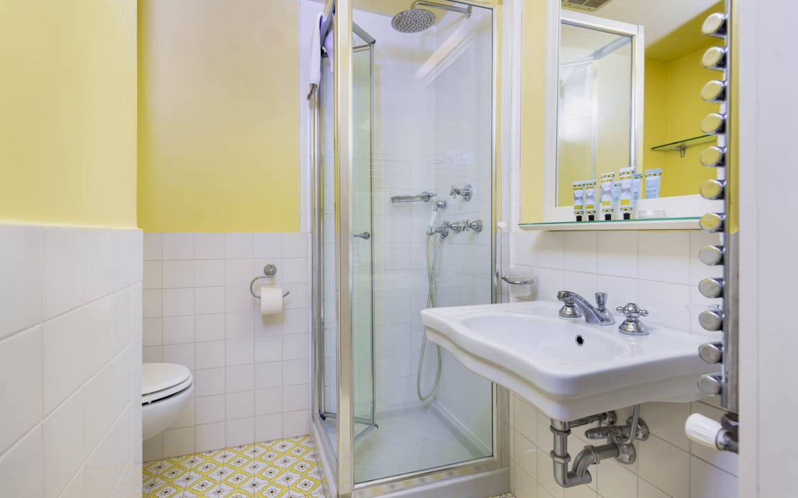 Photo of Bathroom in Dorsoduro