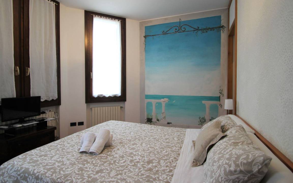 Photo of Bedroom in Castronno
