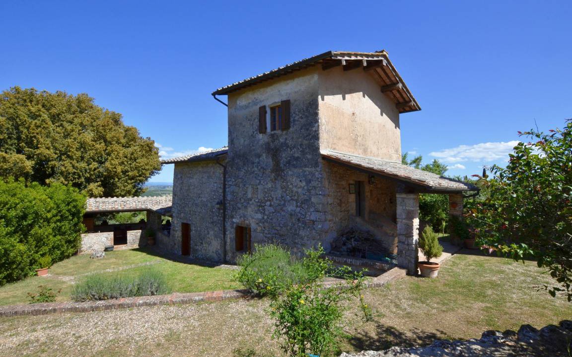 Photo of Buildings in Monteriggioni
