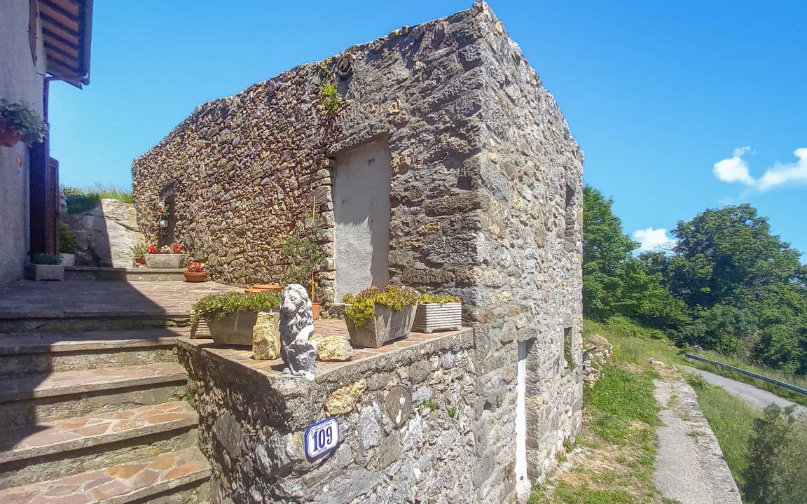 Photo of Buildings in San Rocco in Turrite