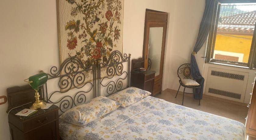 Photo of Bedroom in Pollica