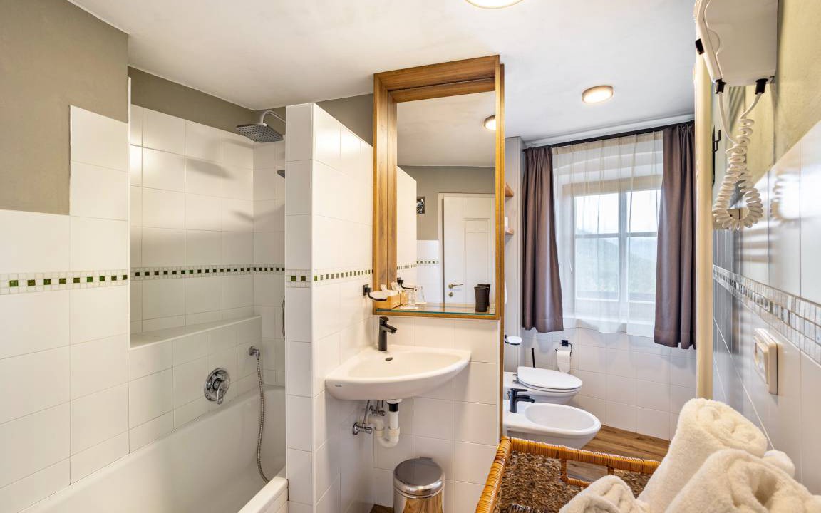 Photo of Bathroom in Issengo