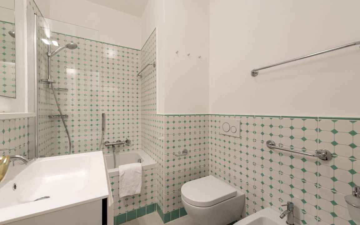 Photo of Bathroom in Recco