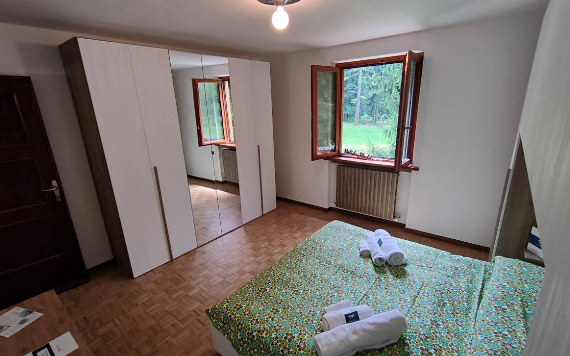Photo of Bedroom in Esino Lario