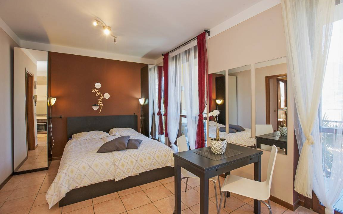 Photo of Bedroom in Maccagno con Pino e Veddasca