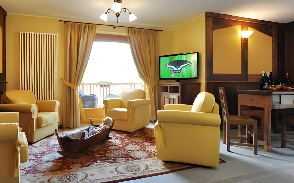 Photo of Livingroom in Antagnod