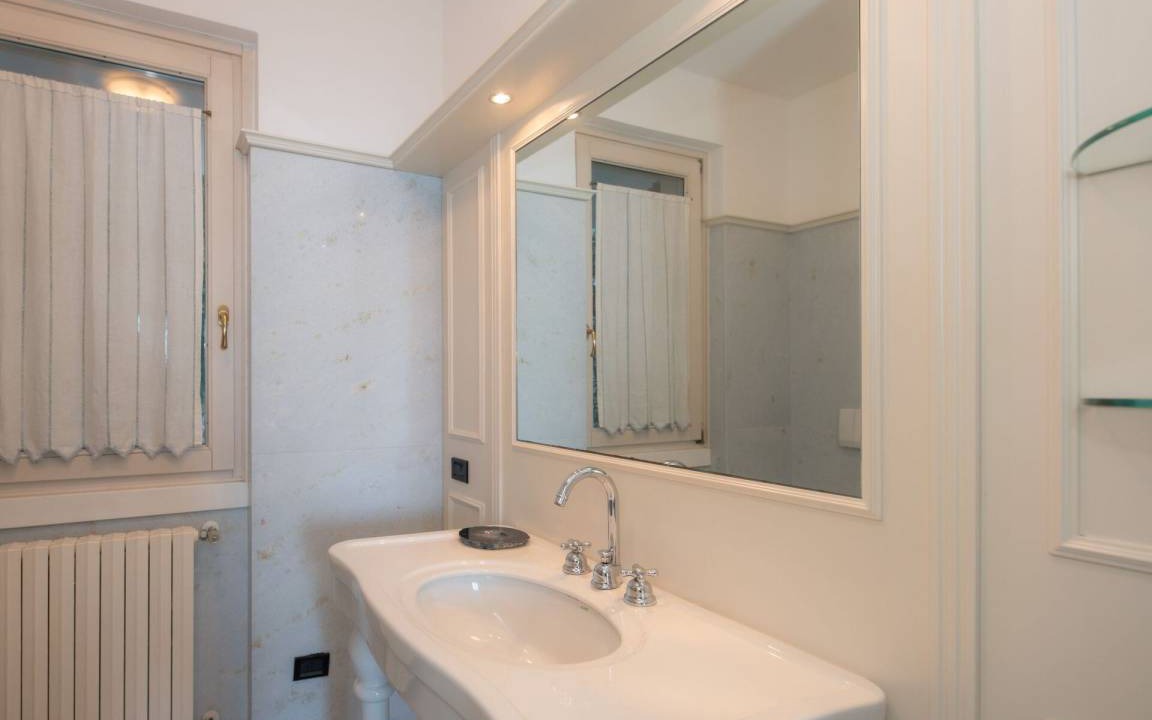 Photo of Bathroom in Carciano