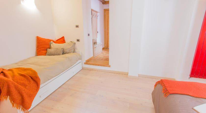 Photo of Bedroom in Tache