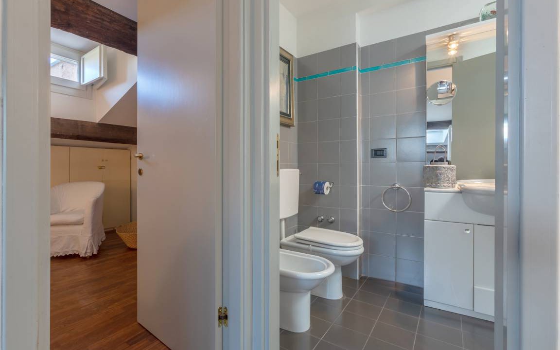 Photo of Bathroom in Ferrara Historic Centre