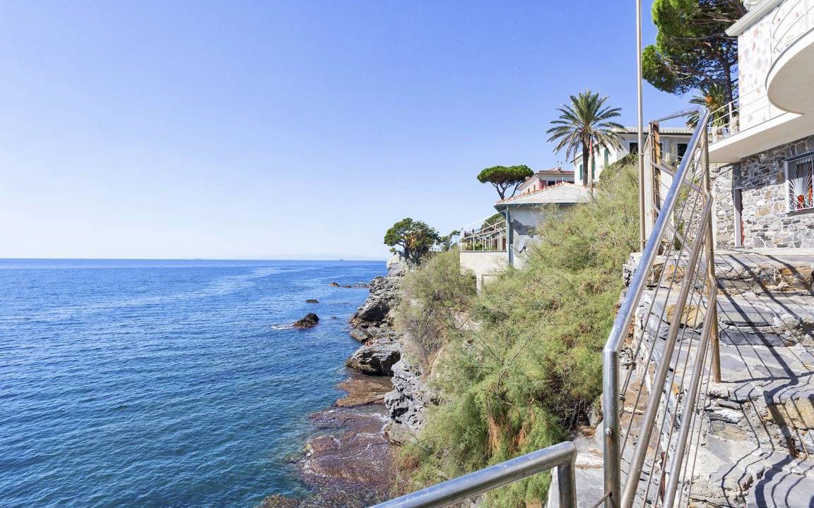 Photo of Others in Recco