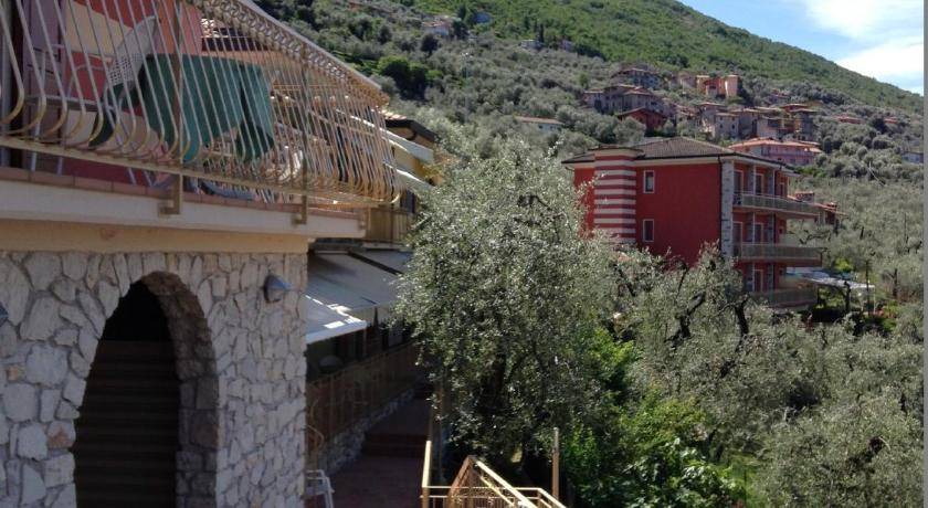 Photo of Others in Assenza
