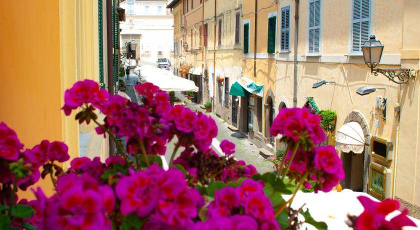 Photo of Others in Castel Gandolfo