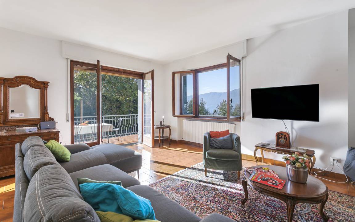 Photo of Livingroom in Porto Valtravaglia