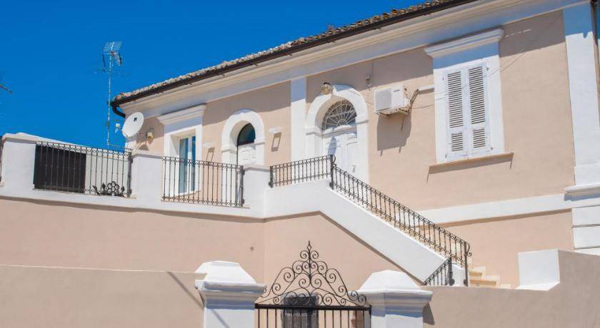 Photo of Buildings in Rossano
