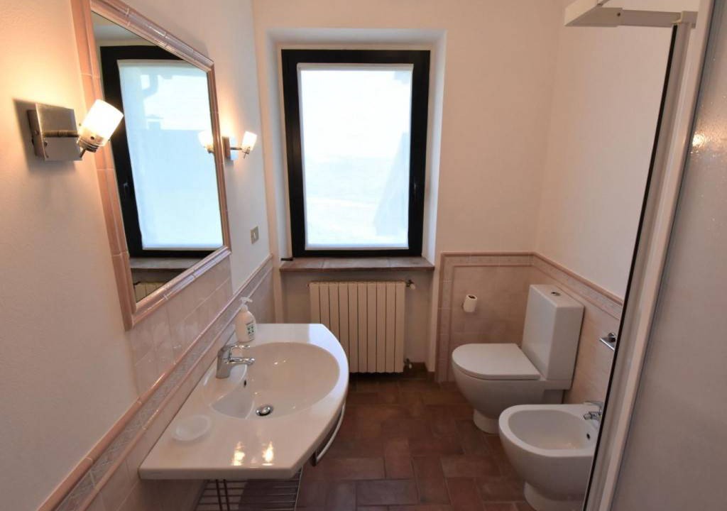 Photo of Bathroom in Castana