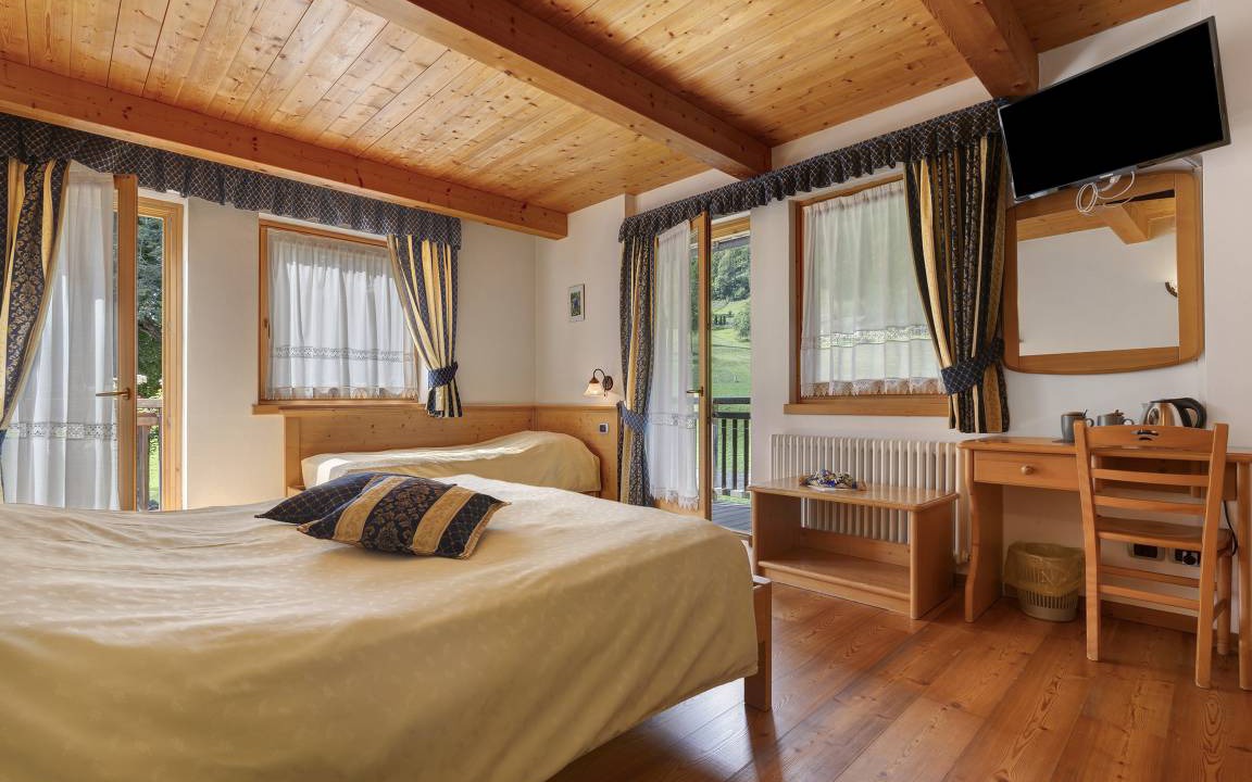 Photo of Bedroom in Caderzone Terme