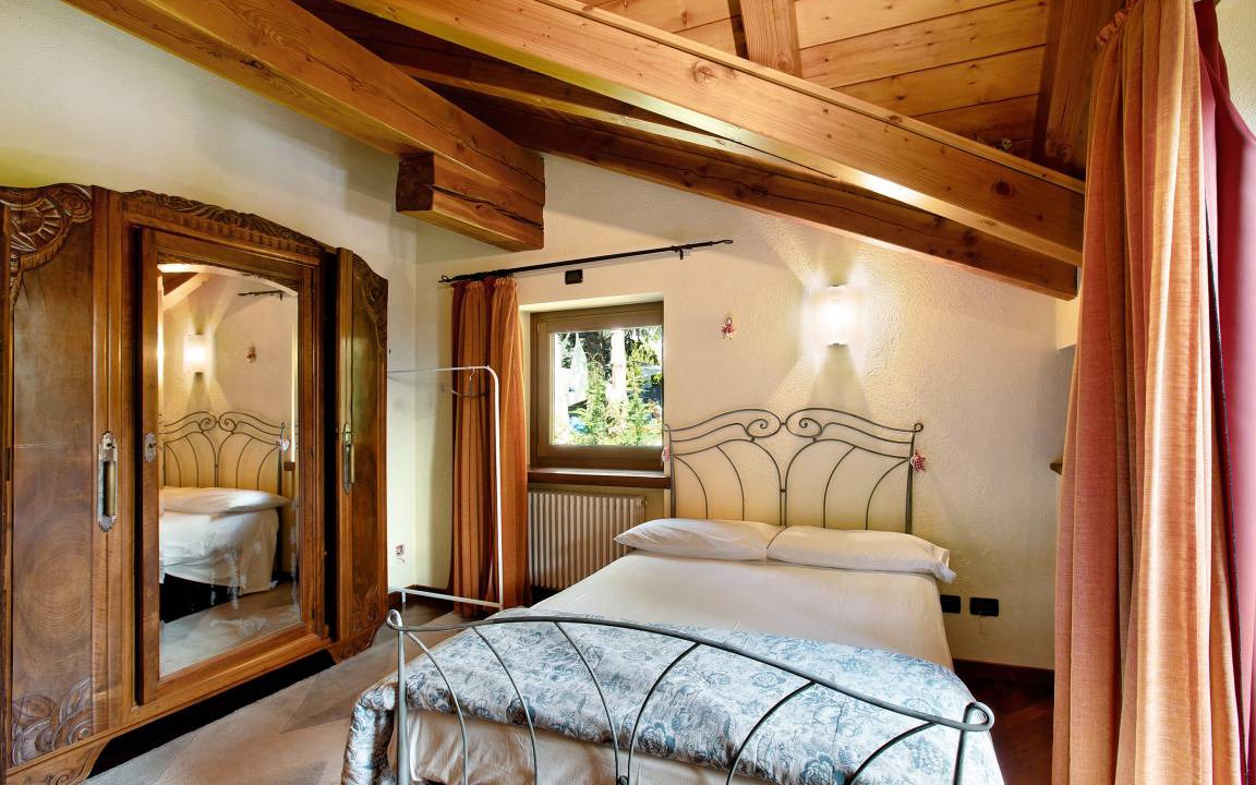 Photo of Bedroom in Montan-Angelin-Arensod