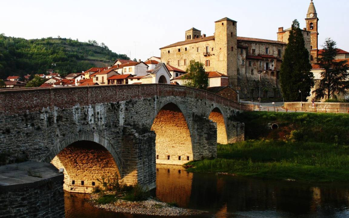 Photo of Buildings in Monastero Bormida