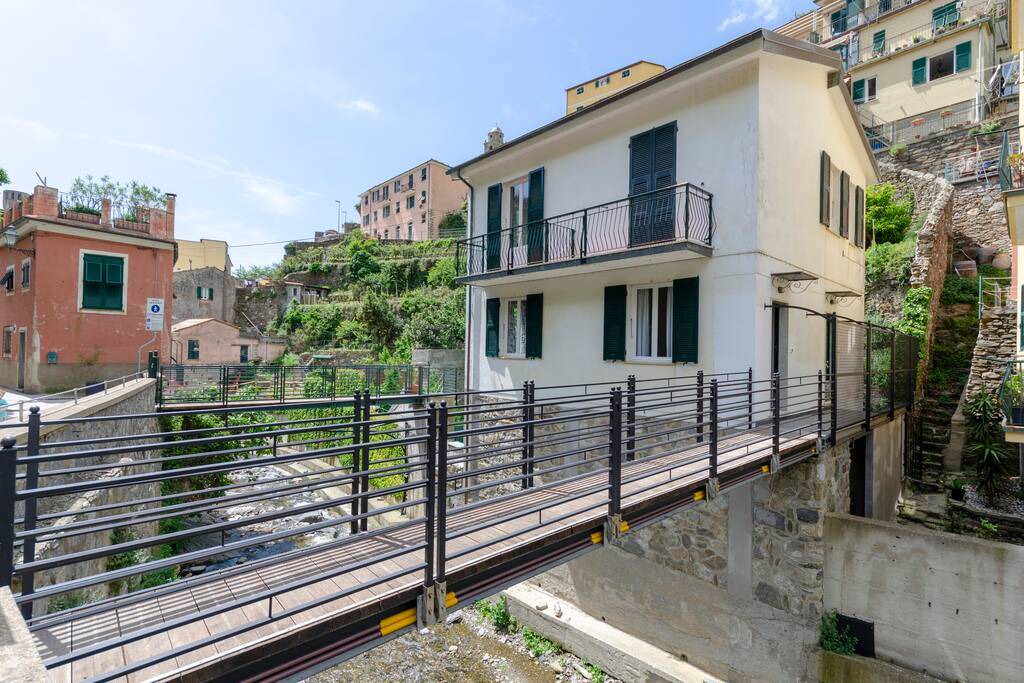 Photo of Others in Vernazza