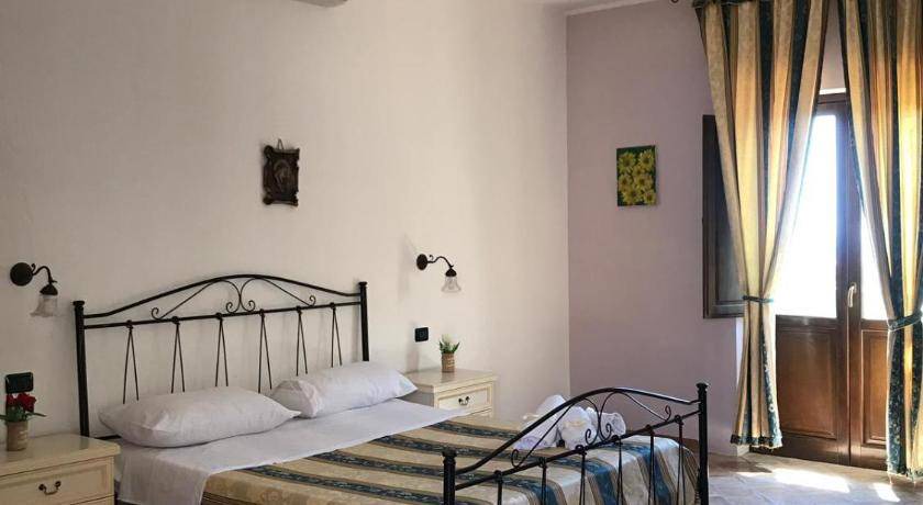 Photo of Bedroom in Ciro Marina