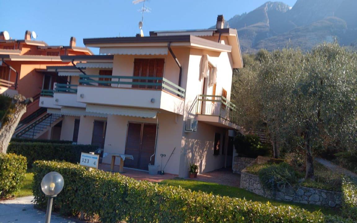 Photo of Others in Assenza
