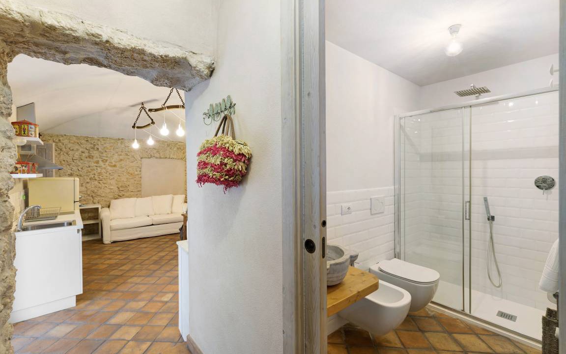 Photo of Bathroom in Boragni