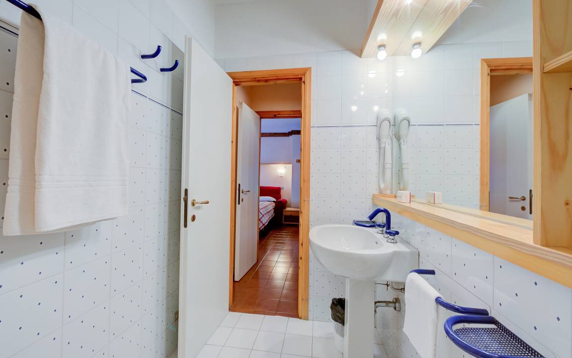 Photo of Bathroom in Grangesises