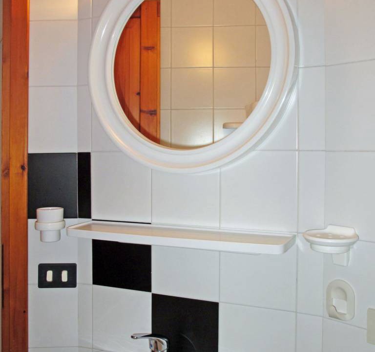 Photo of Bathroom in Garda