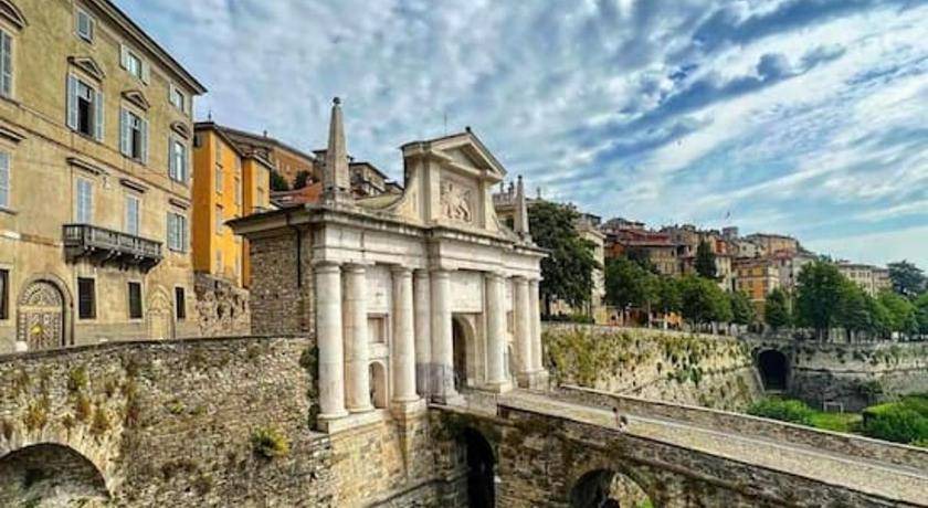 Photo of Others in Bergamo