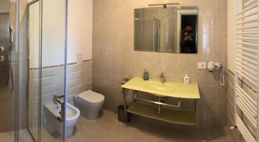 Photo of Bathroom in Ripalimosani
