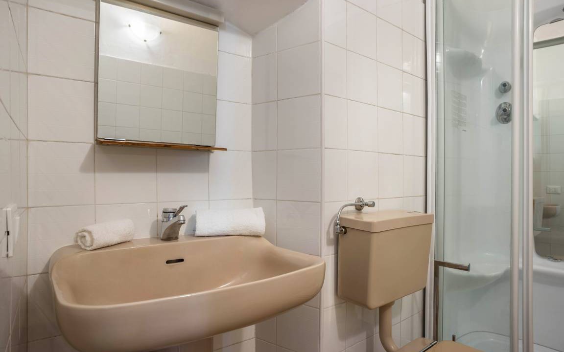 Photo of Bathroom in Denno