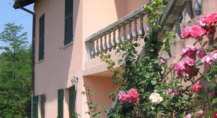 Photo of Buildings in Saint-remy-de-provence