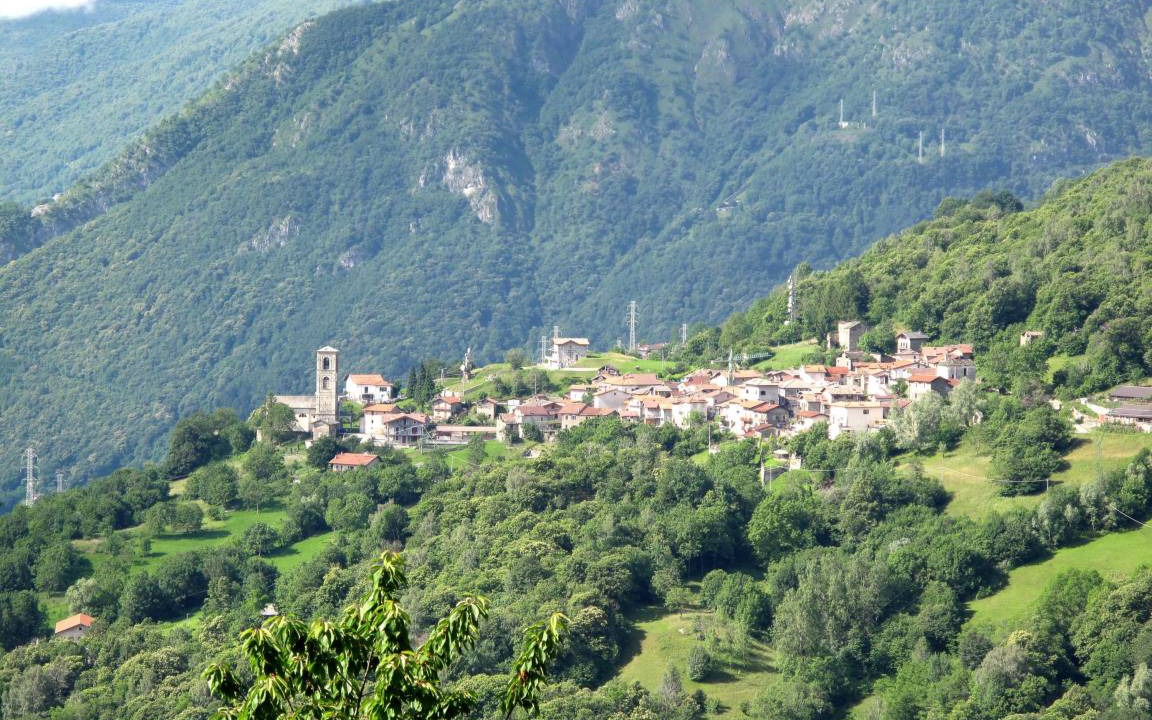 Photo of Buildings in Brenzio