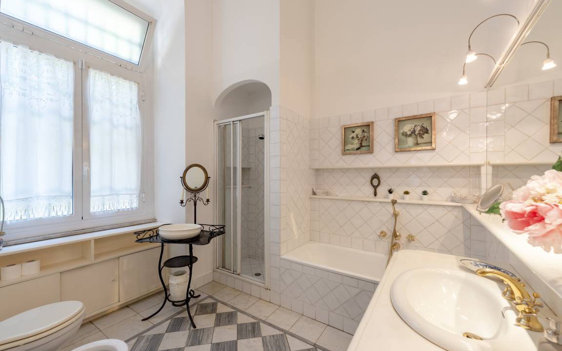 Photo of Bathroom in Carignano