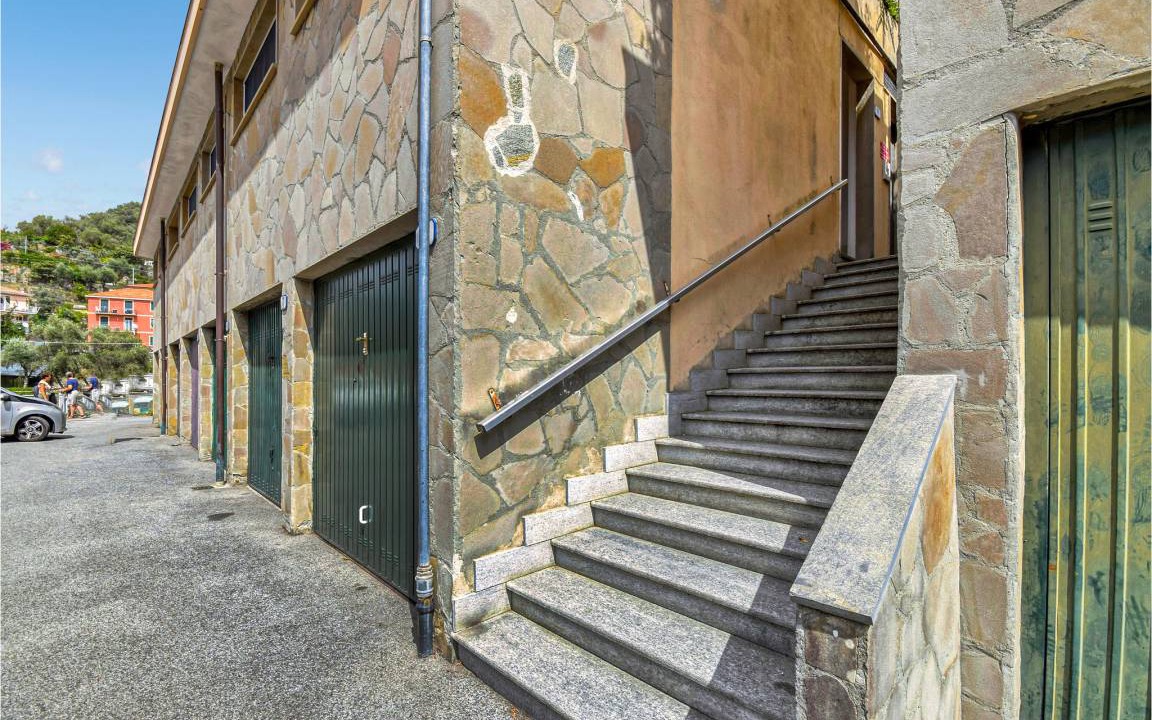 Photo of Others in Recco