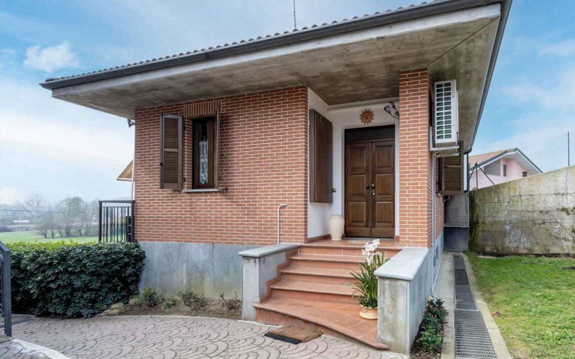 Photo of Buildings in Montegrosso dʼAsti