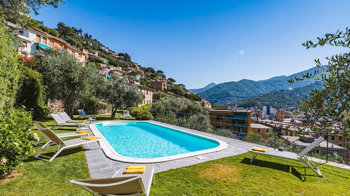 Photo of Others in Recco