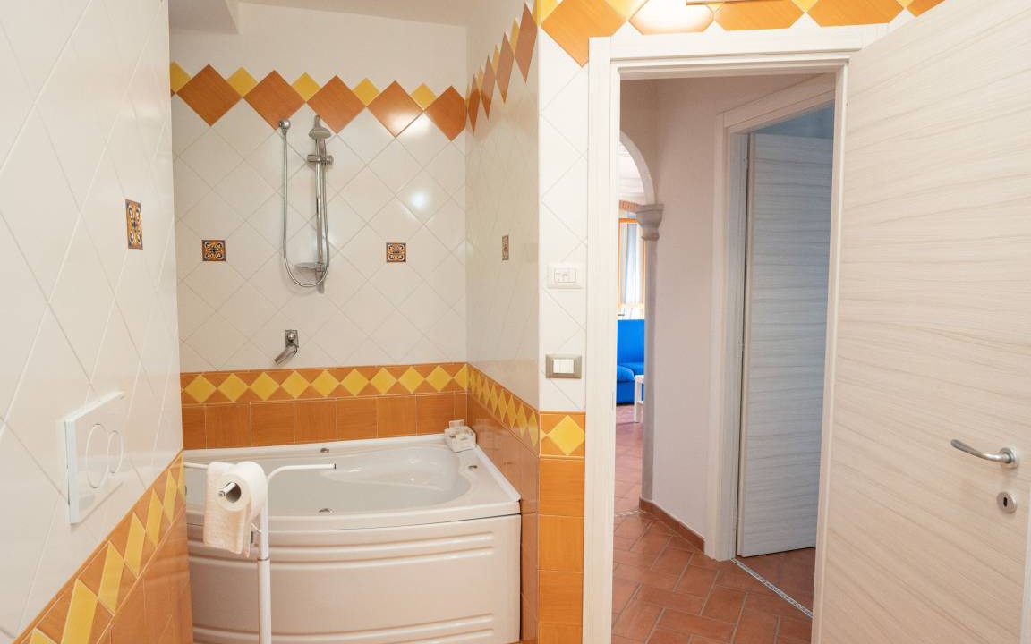 Photo of Bathroom in Tramonti