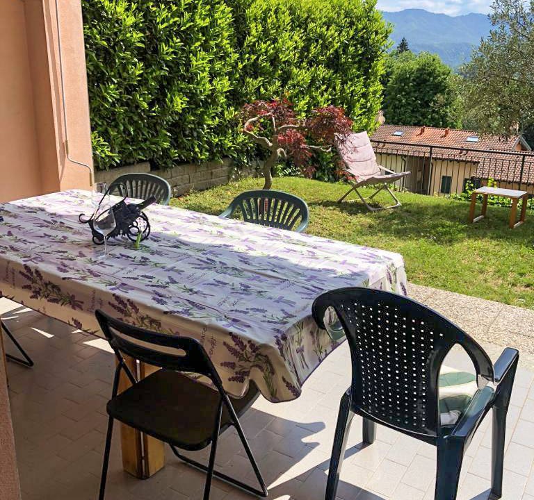 Photo of Patio Balcony in Montegrino Valtravaglia