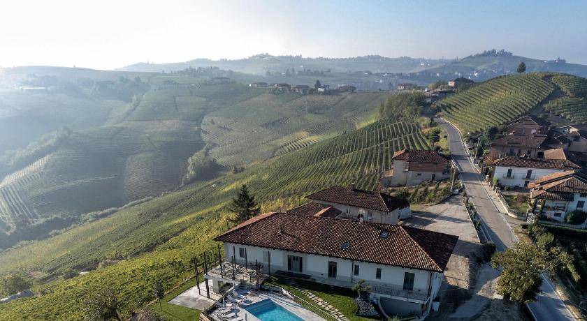 Photo of Others in Barbaresco