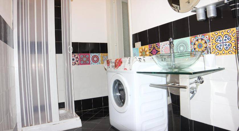 Photo of Bathroom in Trapani City Centre