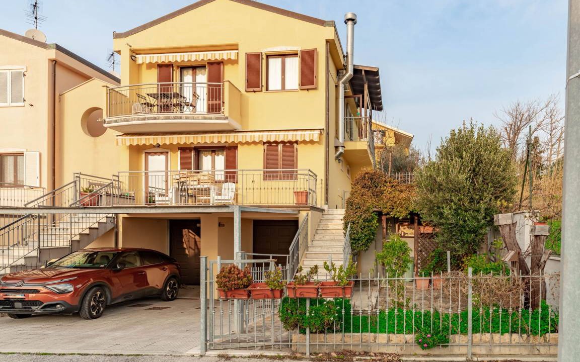 Photo of Buildings in Loreto