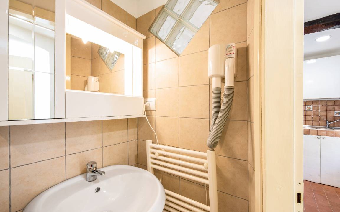 Photo of Bathroom in Semorile
