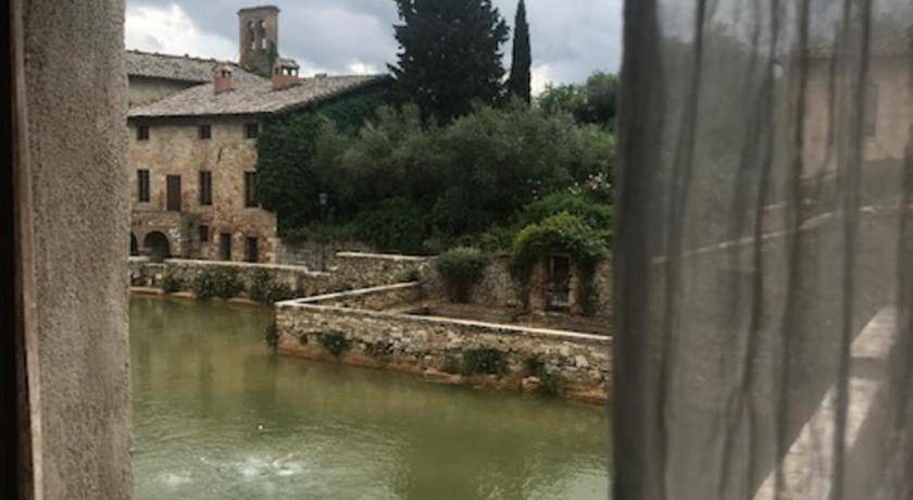Photo of Others in Bagno Vignoni