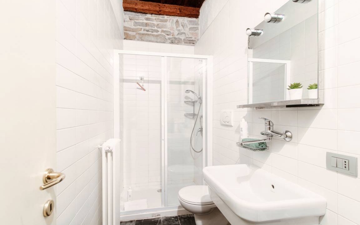 Photo of Bathroom in Como City Centre