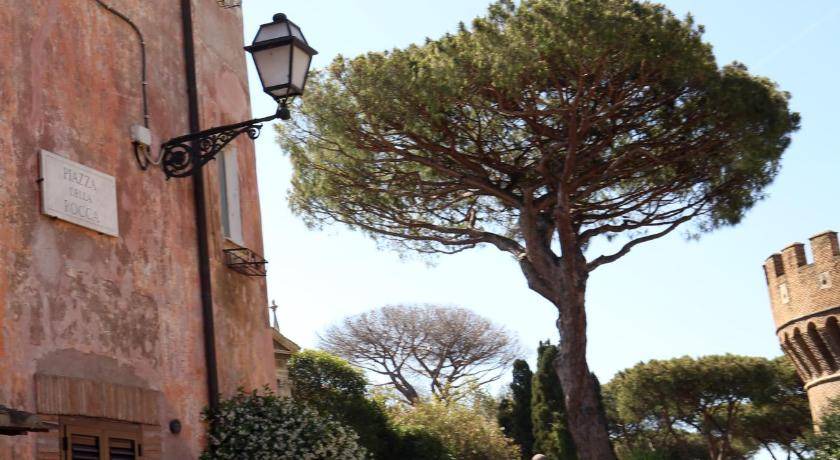 Photo of Others in Ostia Antica