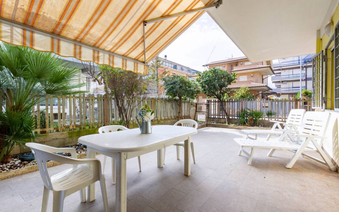 Photo of Patio Balcony in Alba Adriatica