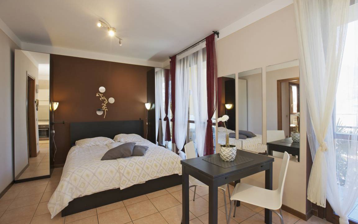 Photo of Bedroom in Maccagno con Pino e Veddasca