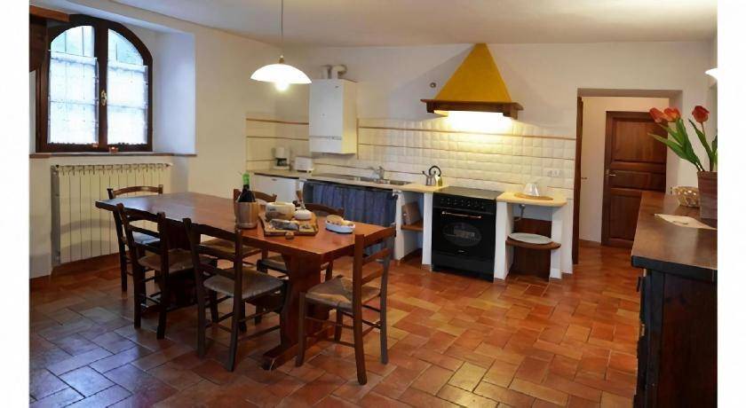 Photo of Kitchen in Radicondoli
